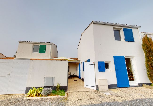 Maison à Bretignolles-sur-Mer - La Villa Bleue à 300 m de la Mer