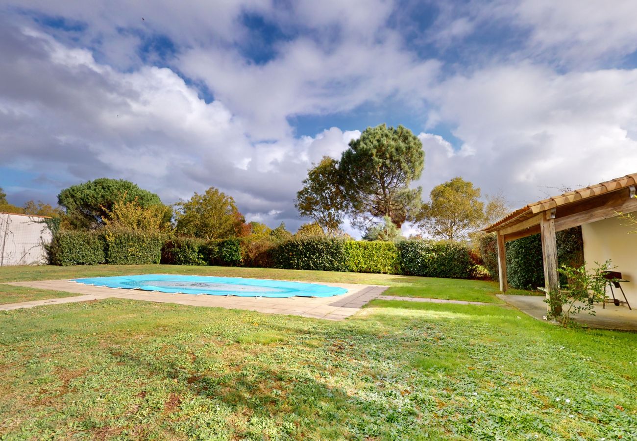 Villa à L´Aiguillon-sur-Vie - Villa Terre et Mer avec piscine privée